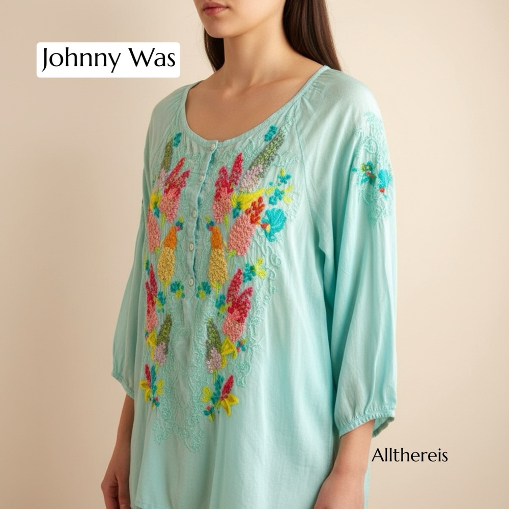 HP🎉Johnny Was Top with embroidered flowers